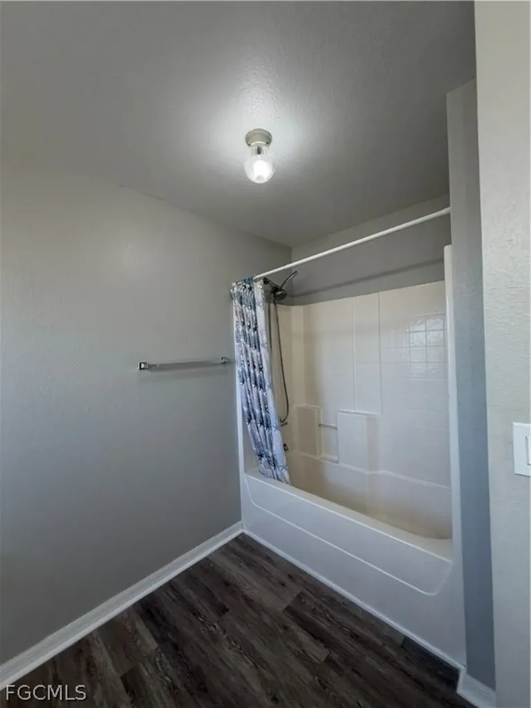 4311 NE 23rd Place Cape Coral FL 33909