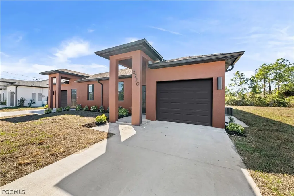 2220-2222 Kenneth Avenue S Lehigh Acres FL 33973