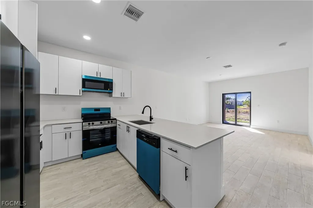 2220-2222 Kenneth Avenue S Lehigh Acres FL 33973