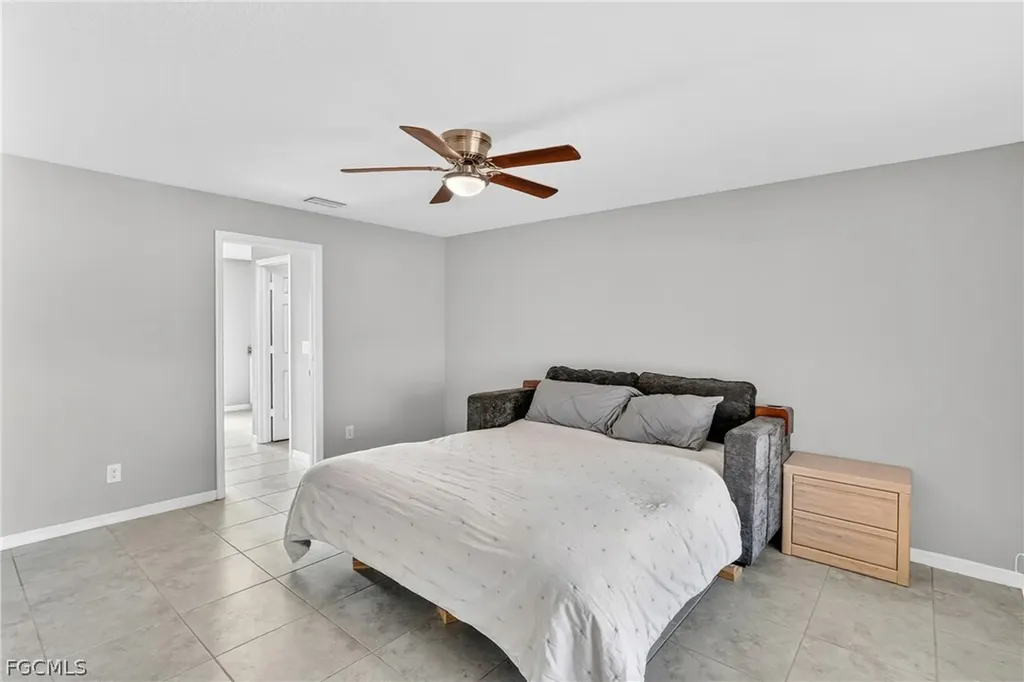 403 NW 17th Terrace Cape Coral FL 33993