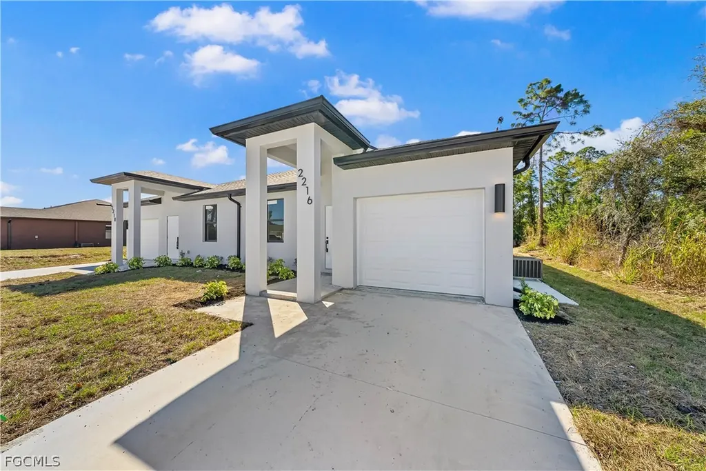 2216-2218 Kenneth Avenue S Lehigh Acres FL 33973