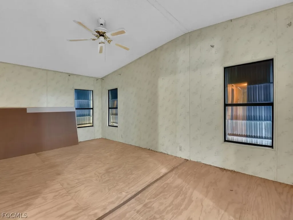 9855 Sugarmill Springs Drive Fort Myers FL 33905