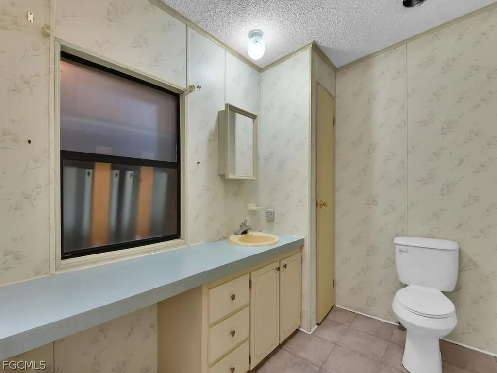 9855 Sugarmill Springs Drive Fort Myers FL 33905