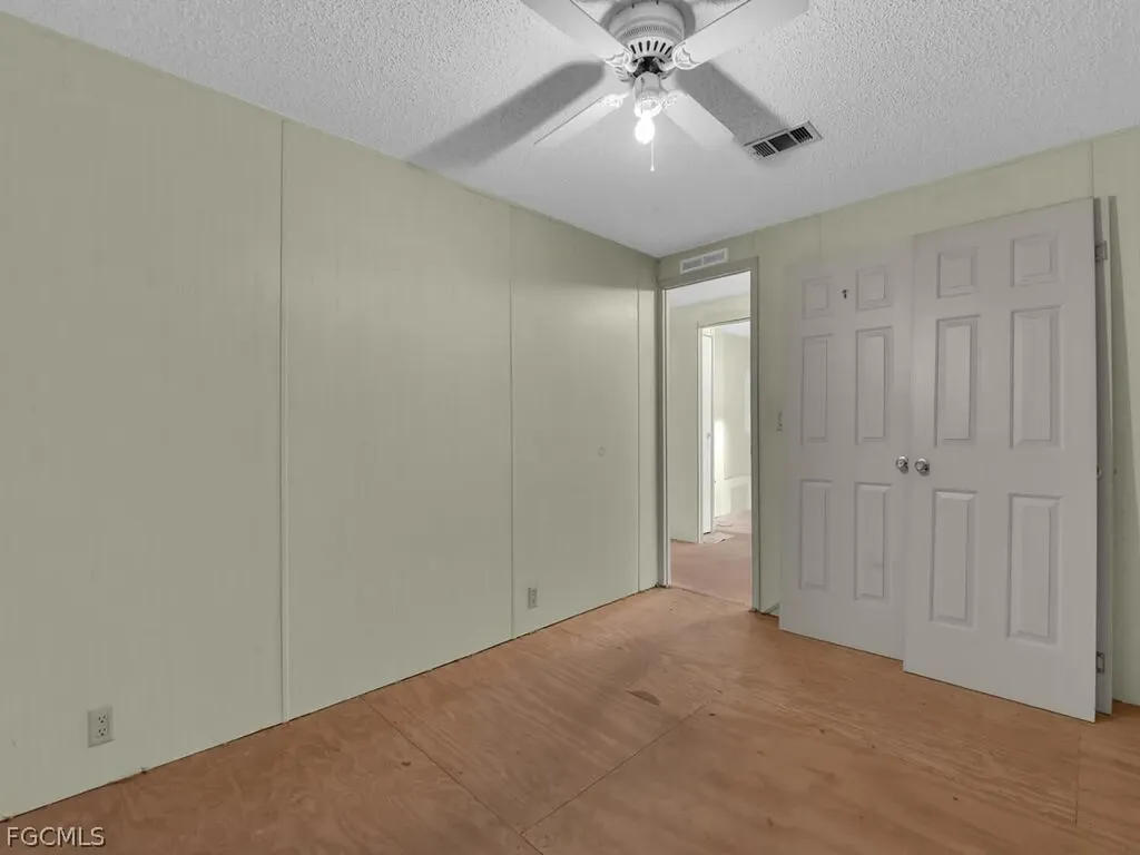 9855 Sugarmill Springs Drive Fort Myers FL 33905