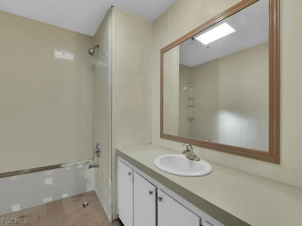 9855 Sugarmill Springs Drive Fort Myers FL 33905