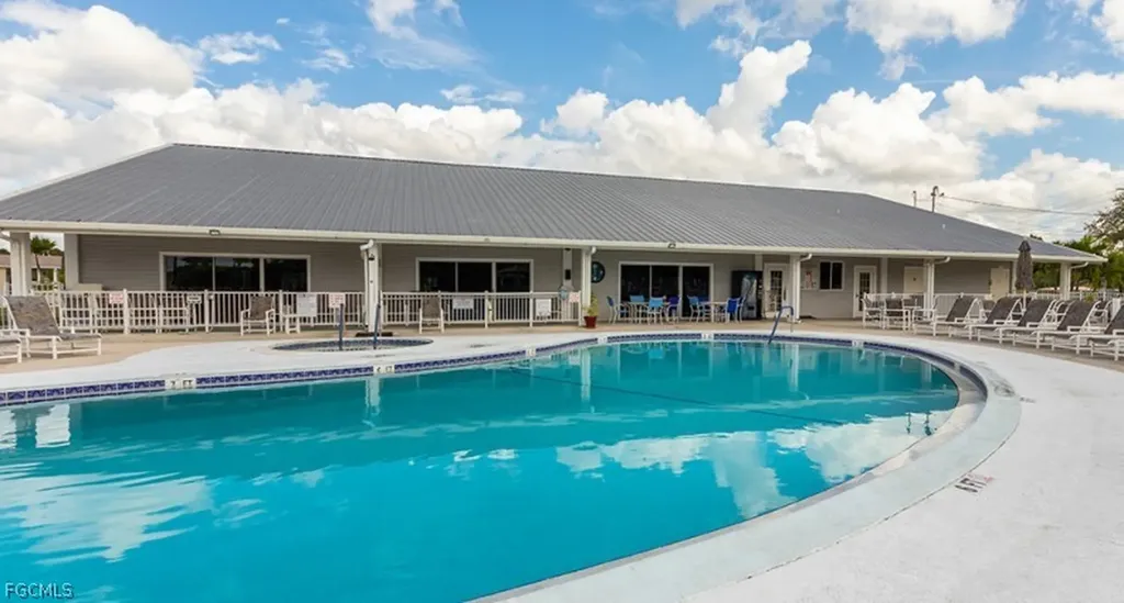 9855 Sugarmill Springs Drive Fort Myers FL 33905