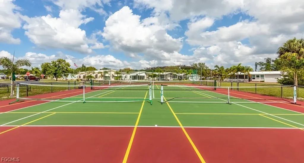 9855 Sugarmill Springs Drive Fort Myers FL 33905