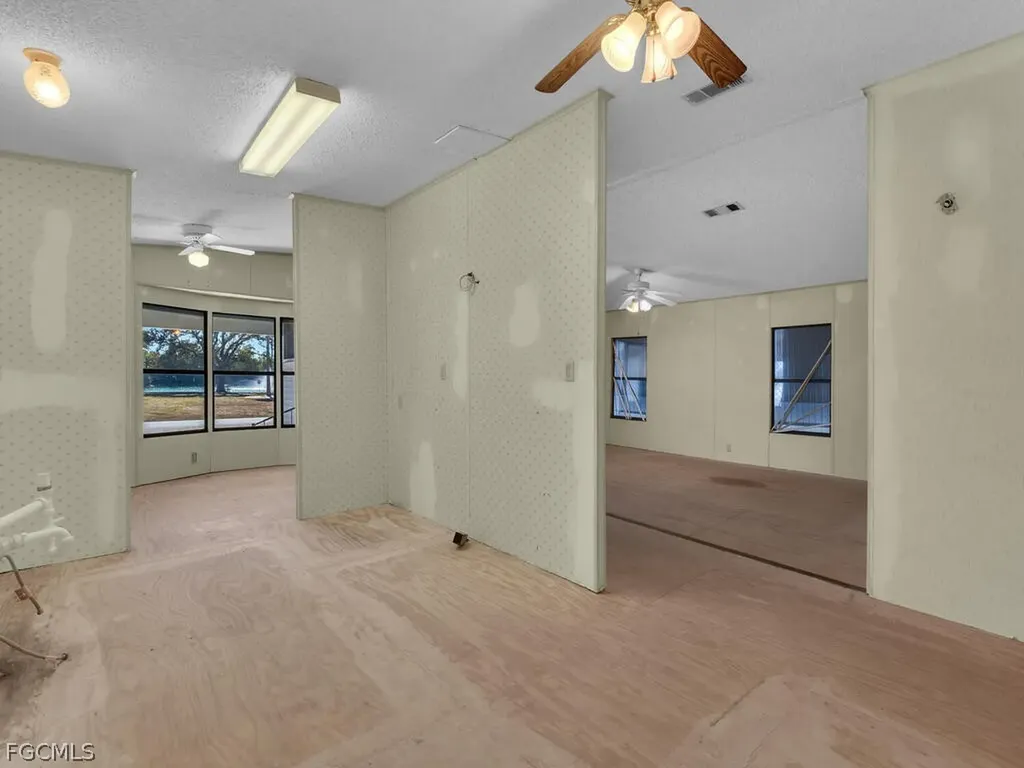 9855 Sugarmill Springs Drive Fort Myers FL 33905