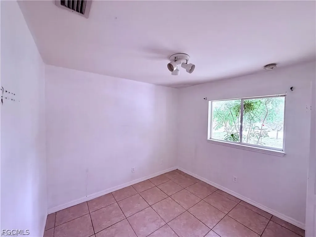 1221 E 12th Street Lehigh Acres FL 33972