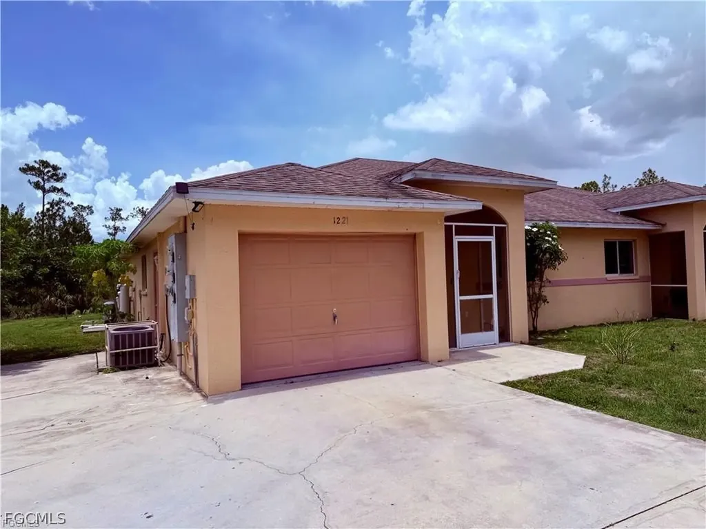 1221 E 12th Street Lehigh Acres FL 33972