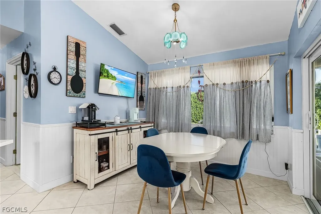 4841 SW 24th Place Cape Coral FL 33914