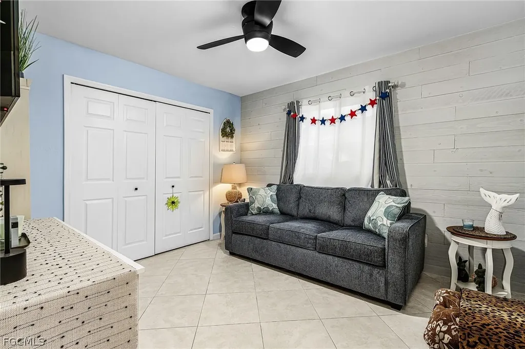4841 SW 24th Place Cape Coral FL 33914