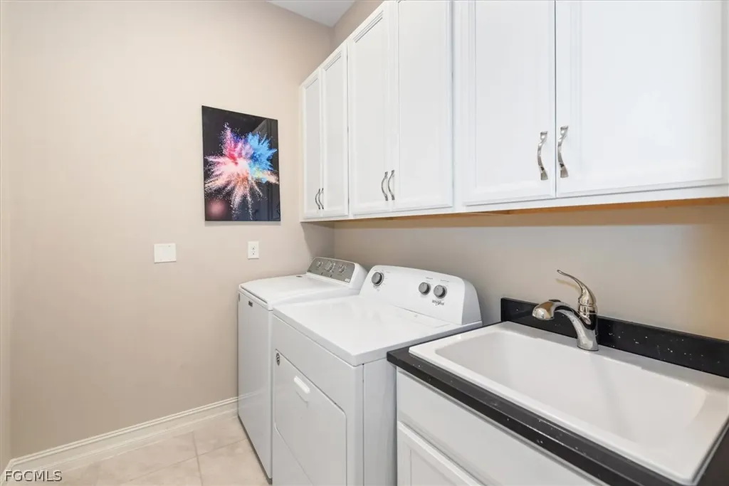3653 Avenida Del Vera North Fort Myers FL 33917