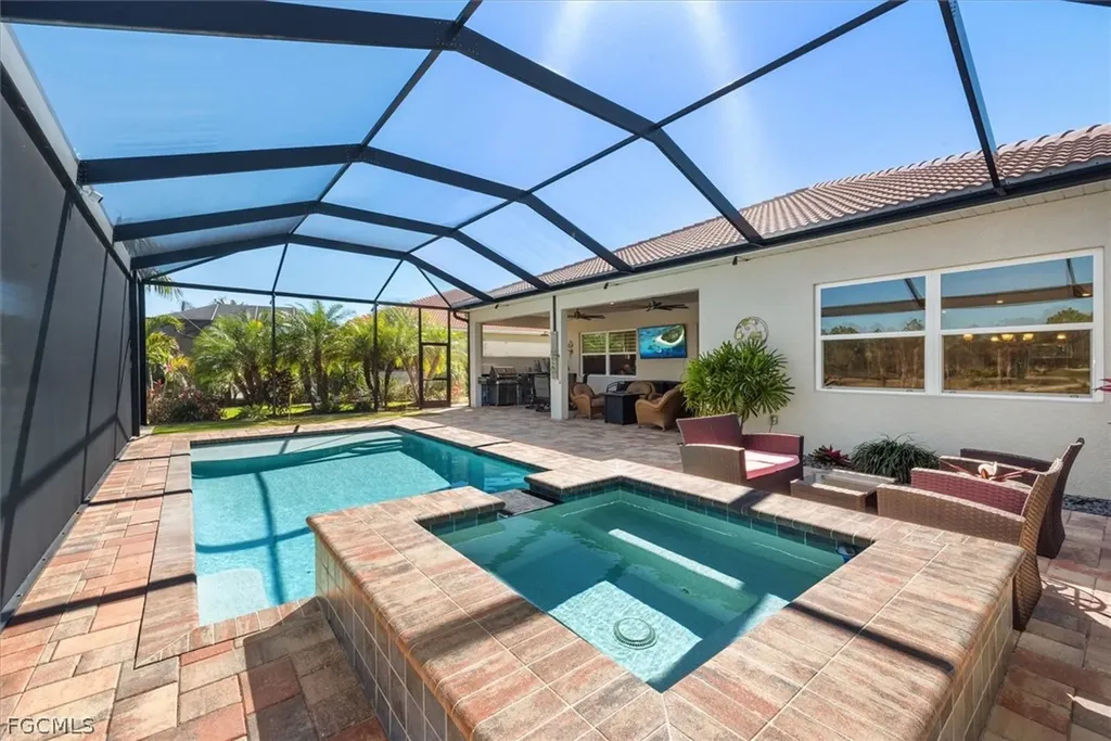 3653 Avenida Del Vera North Fort Myers FL 33917