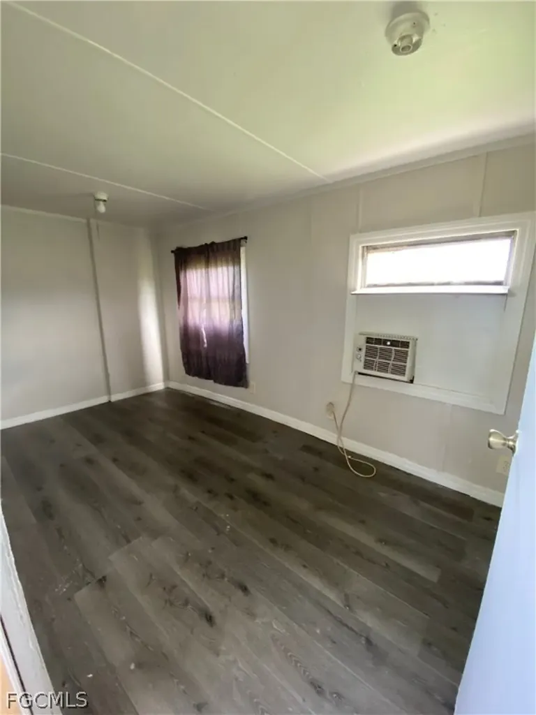 8086 Heck Drive North Fort Myers FL 33917