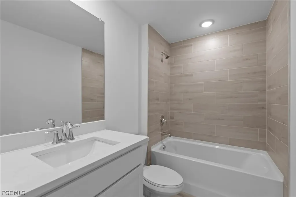 1130 NE 12th Terrace Cape Coral FL 33909