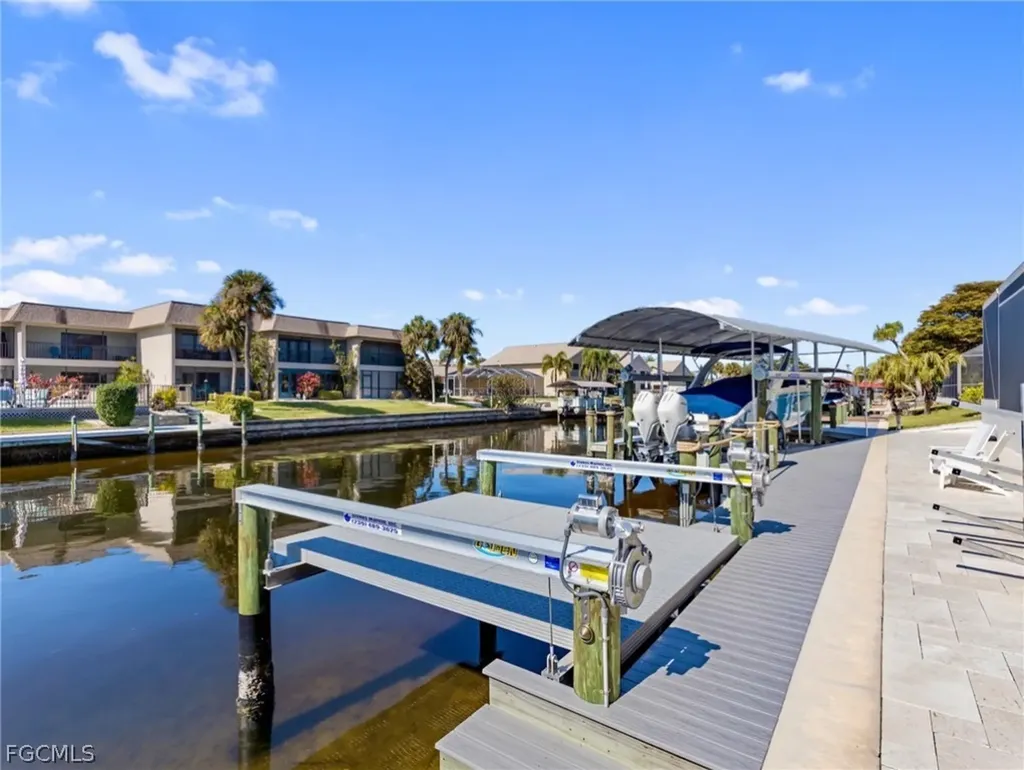 4226 SE 6th Place Cape Coral FL 33904