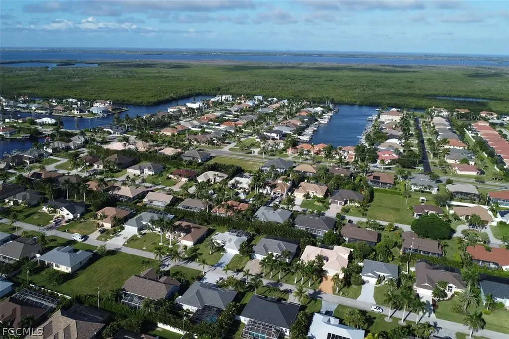 4918 SW 27th Avenue Cape Coral FL 33914