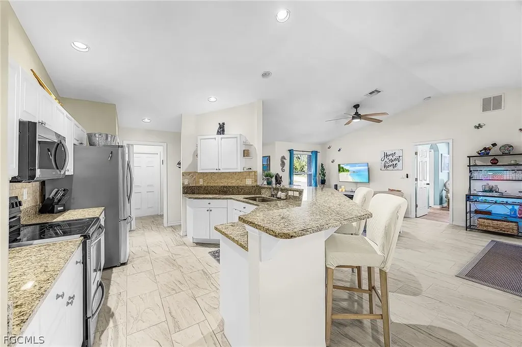 1900 SW 2nd Terrace Cape Coral FL 33991