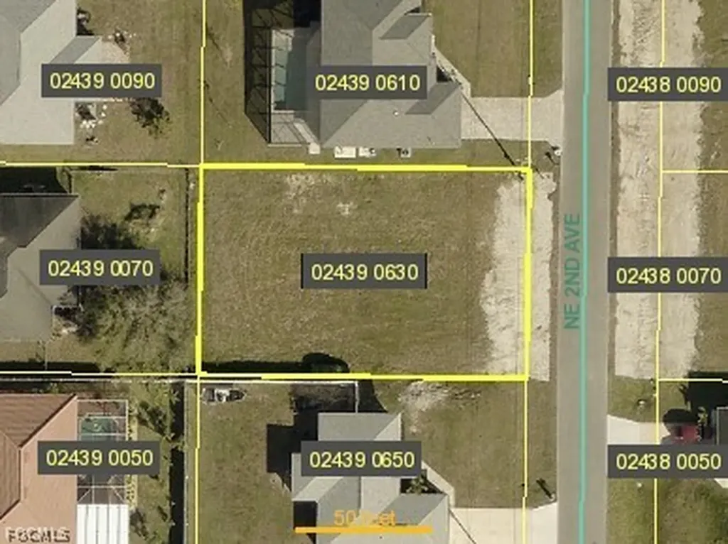1302 NE 2nd Avenue Cape Coral FL 33909