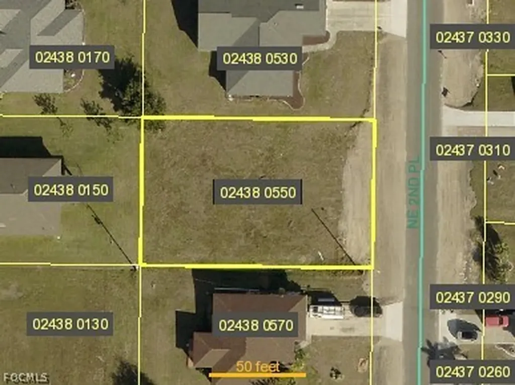 1318 NE 2nd Place Cape Coral FL 33909