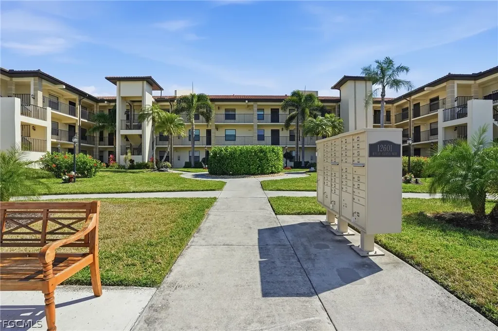12601 Kelly Sands Way Fort Myers FL 33908
