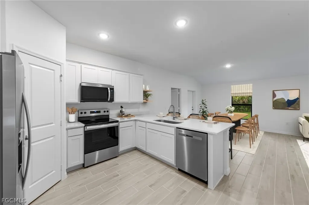 8007 Van Court Labelle FL 33935