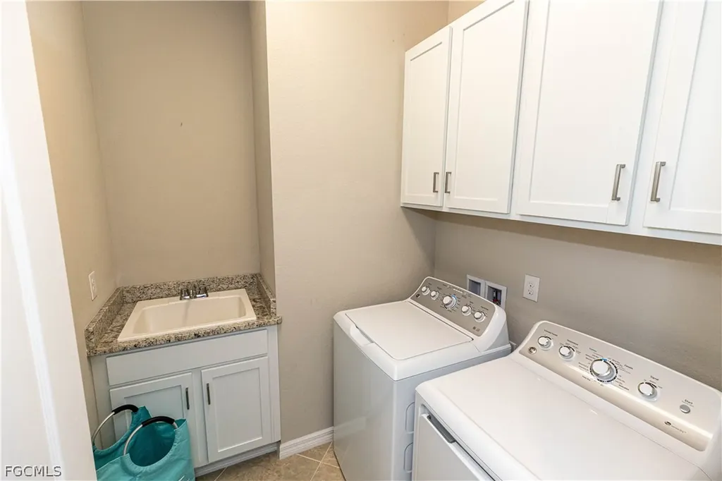 3650 Crimson Lane Fort Myers FL 33916
