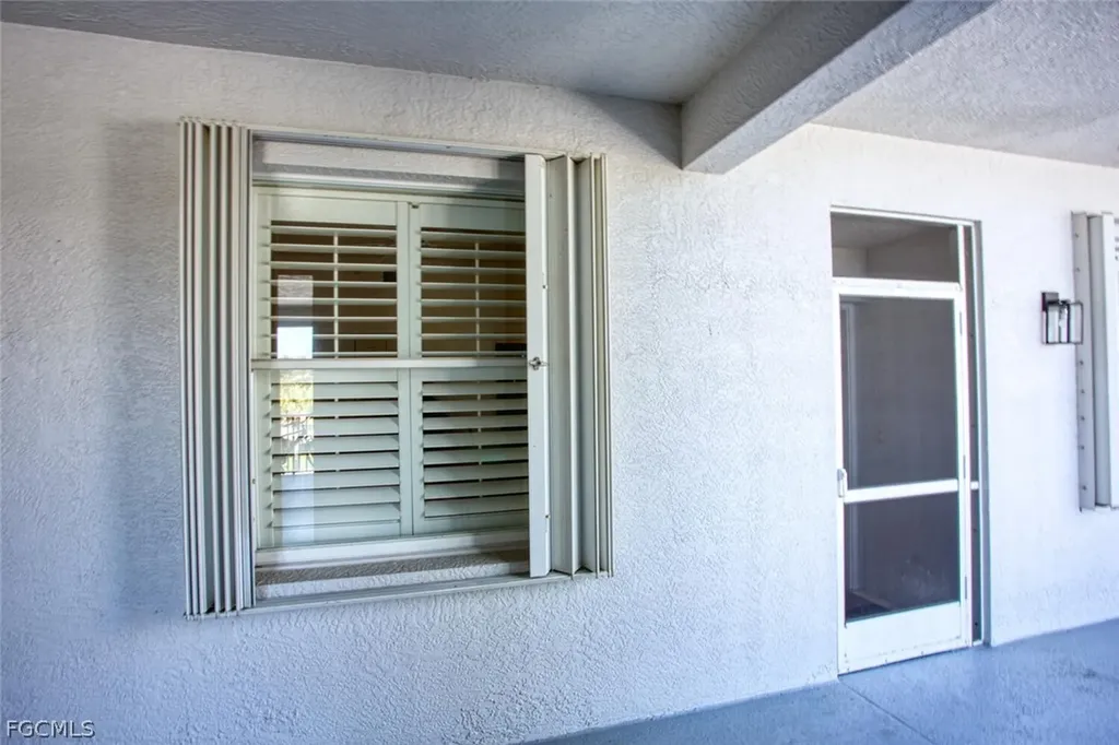8096 Queen Palm Lane Fort Myers FL 33966