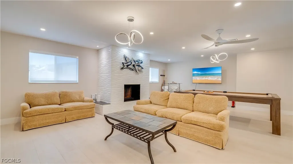 5331 Mayfair Court Cape Coral FL 33904