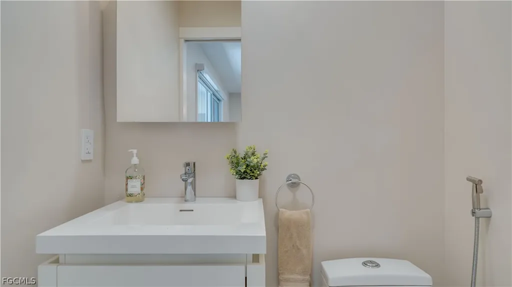 5331 Mayfair Court Cape Coral FL 33904