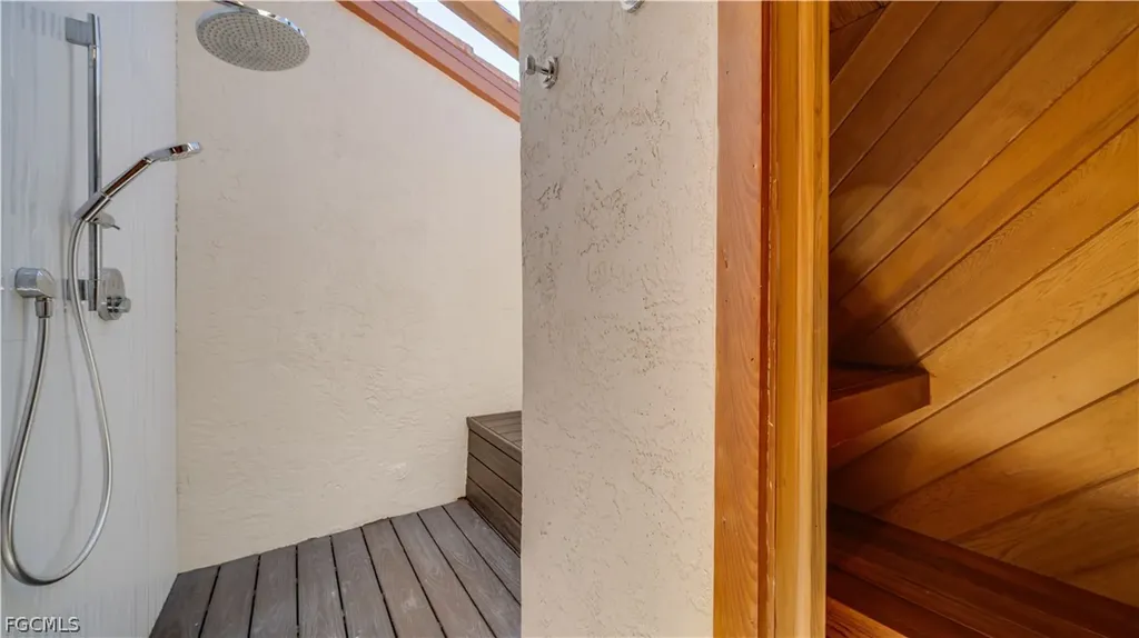 5331 Mayfair Court Cape Coral FL 33904