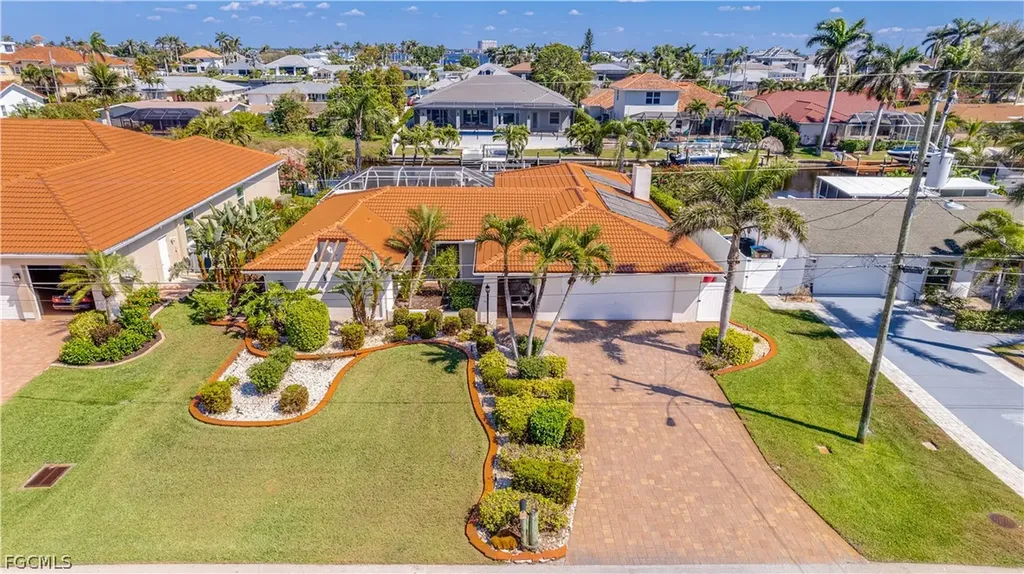 5331 Mayfair Court Cape Coral FL 33904