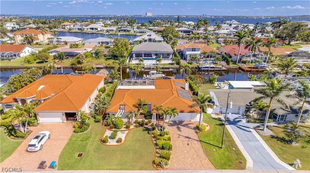 5331 Mayfair Court Cape Coral FL 33904