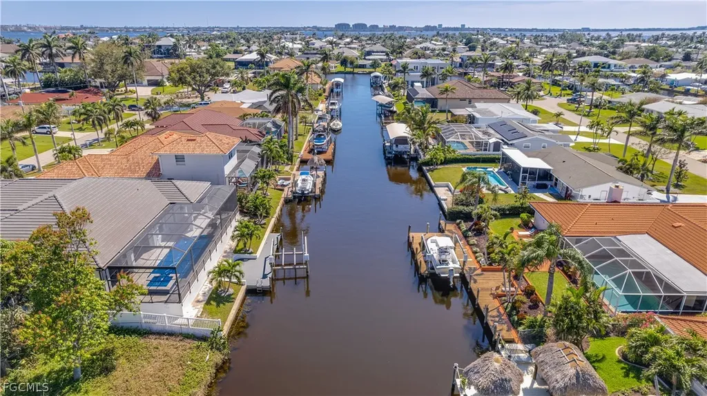 5331 Mayfair Court Cape Coral FL 33904