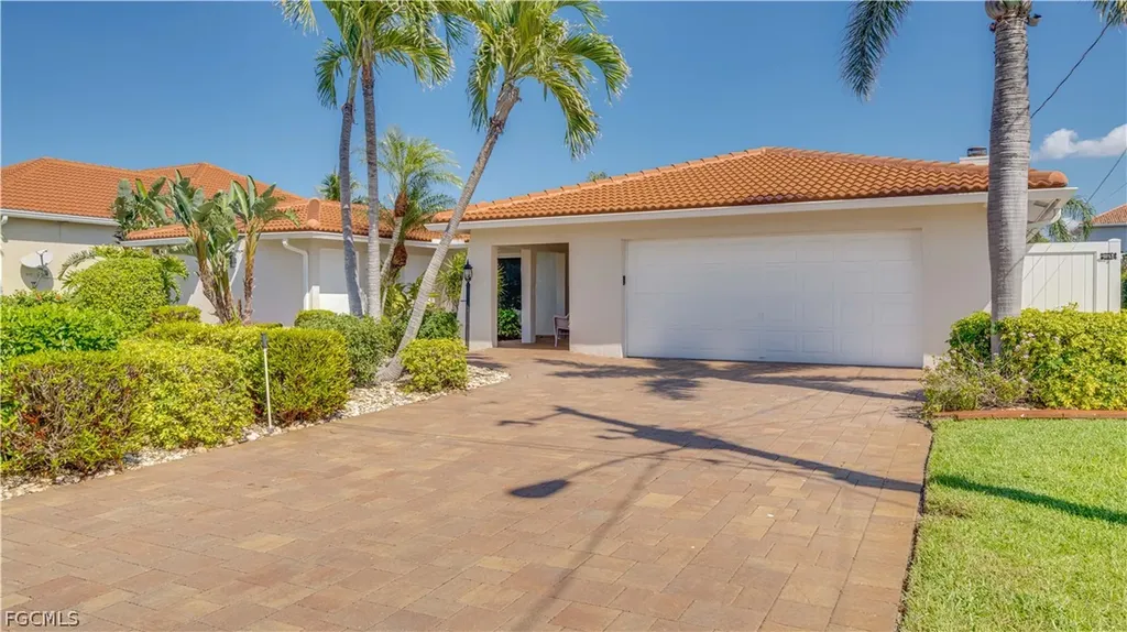 5331 Mayfair Court Cape Coral FL 33904