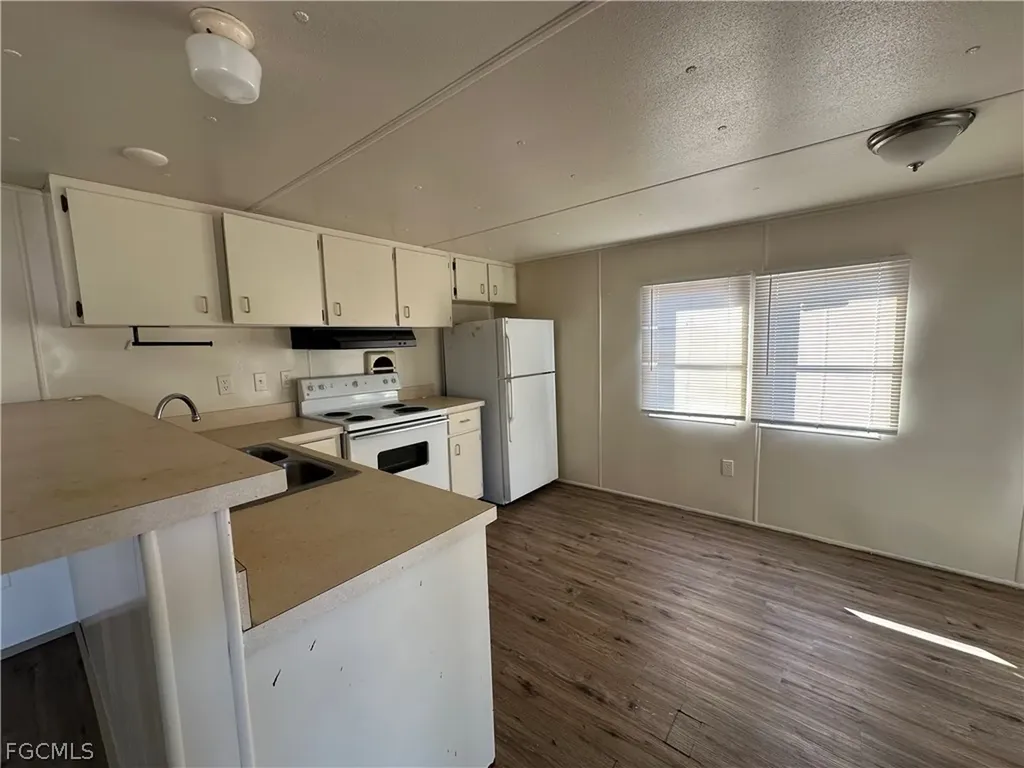 8085 Tolles Drive North Fort Myers FL 33917