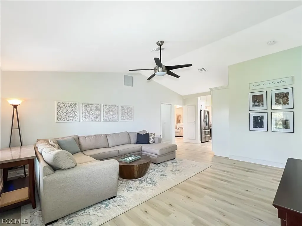 1325 NE 5th Place Cape Coral FL 33909