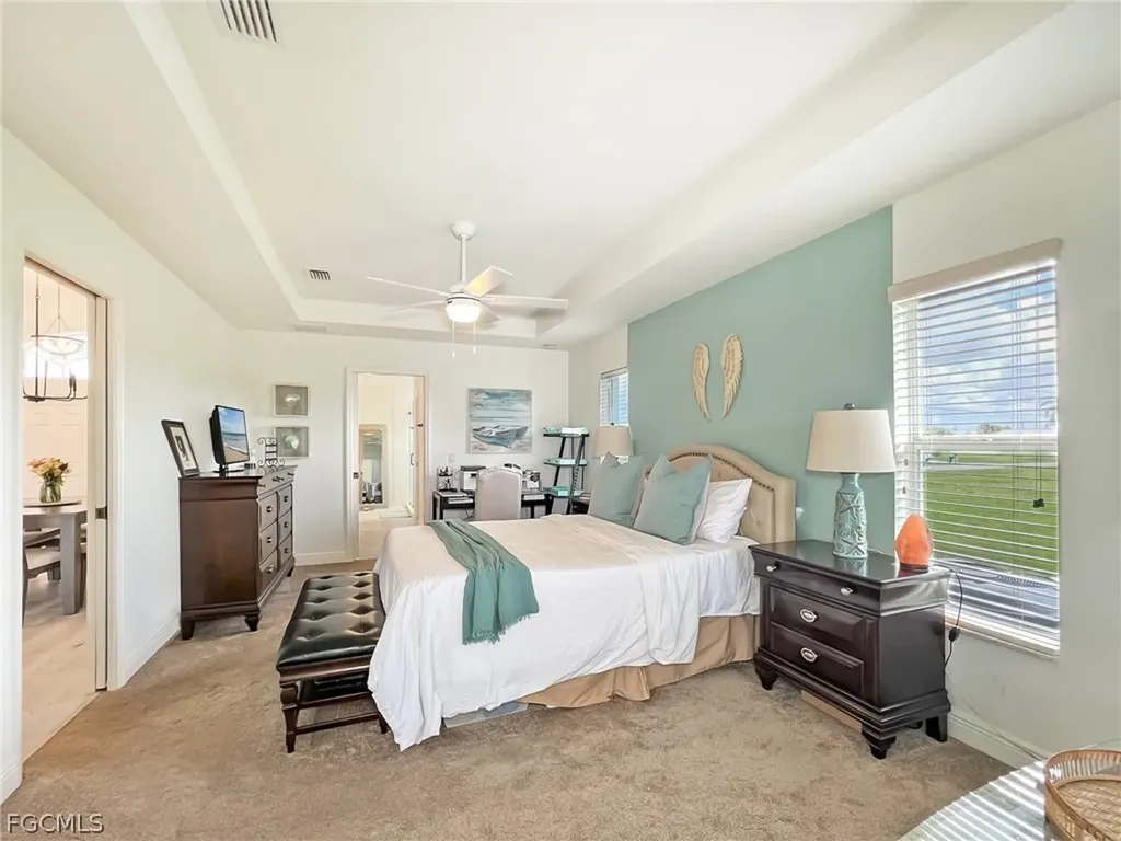1325 NE 5th Place Cape Coral FL 33909