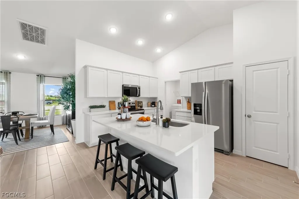 1405 NE 15th Terrace Cape Coral FL 33909