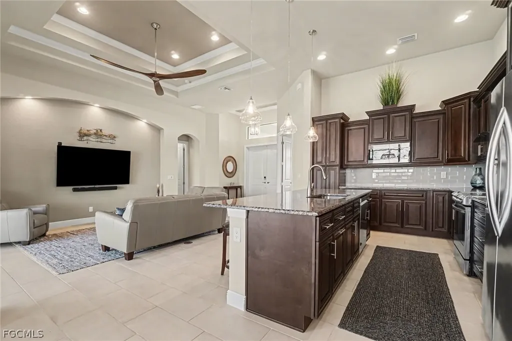 4321 NW 33rd Street Cape Coral FL 33993