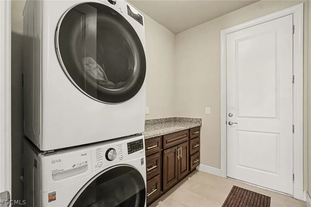 4321 NW 33rd Street Cape Coral FL 33993