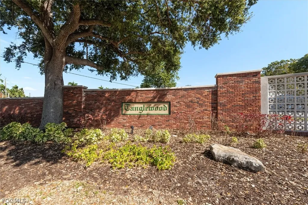 1344 Mayfair Terrace Fort Myers FL 33919