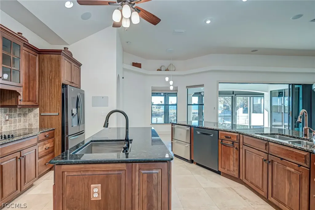 2828 NW 46th Avenue Cape Coral FL 33993