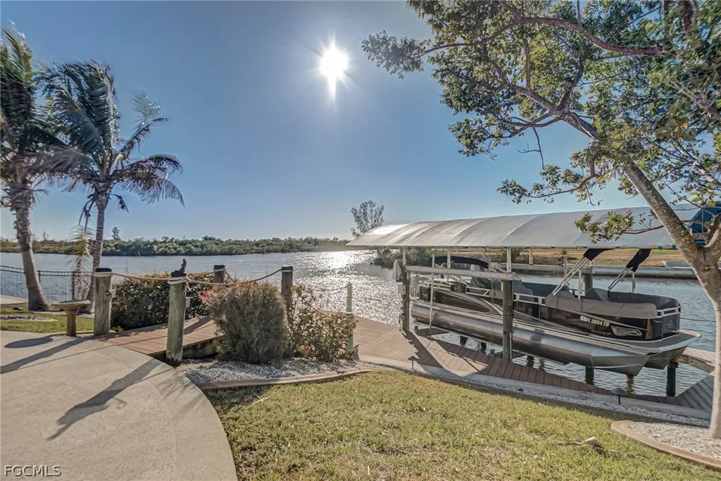 2828 NW 46th Avenue Cape Coral FL 33993