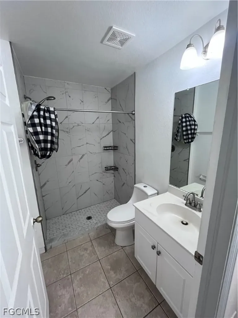 1066 Barnett Street E Lehigh Acres FL 33974