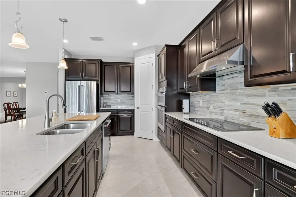 11279 Thurston Chase Fort Myers FL 33913