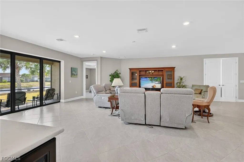 11279 Thurston Chase Fort Myers FL 33913