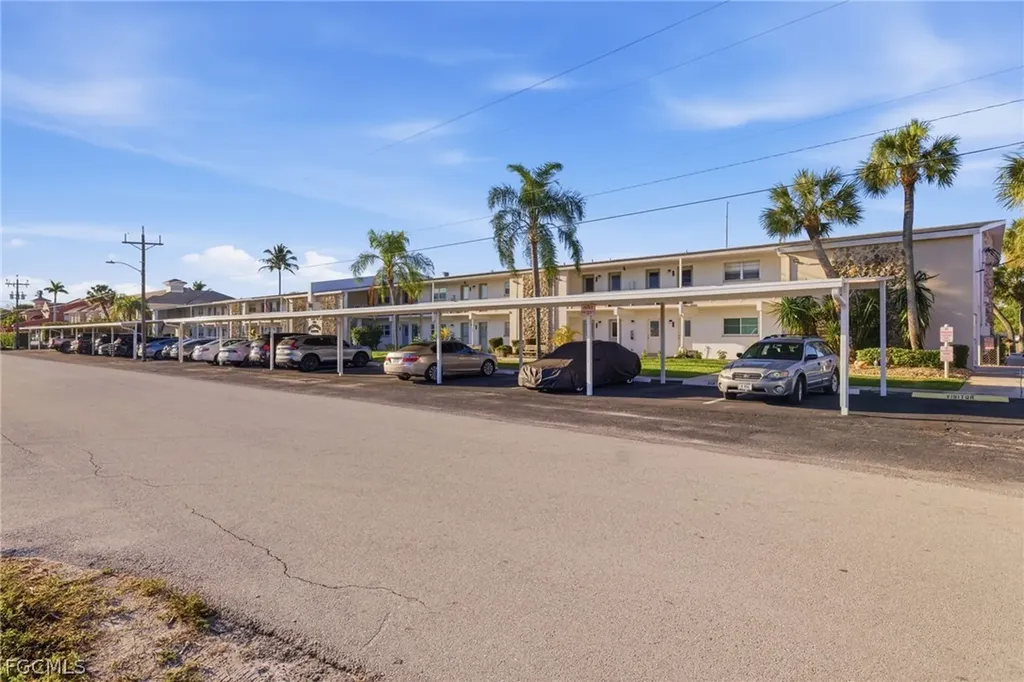 708 Victoria Drive Cape Coral FL 33904