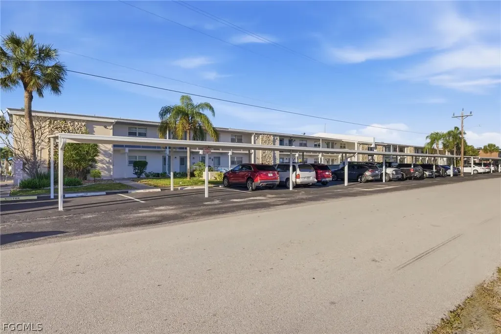 708 Victoria Drive Cape Coral FL 33904